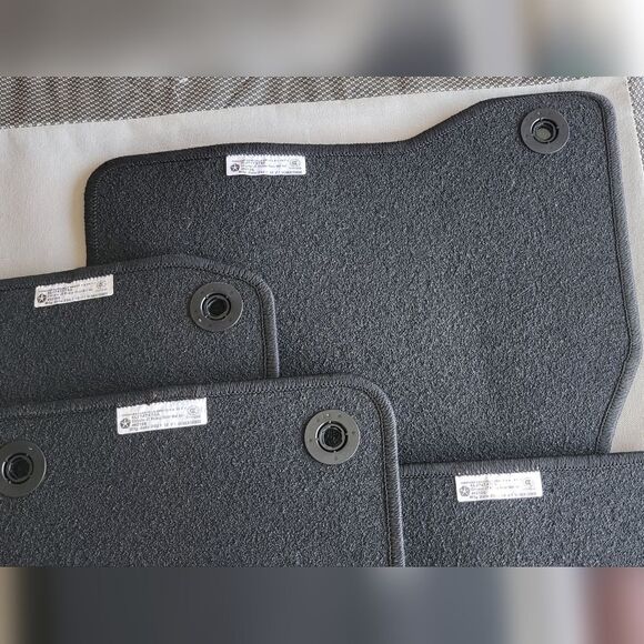 Jeep Gladiator Floor Mat Set Front & Rear Factory OEM Premium Carpet Logo - Picture 7 of 10